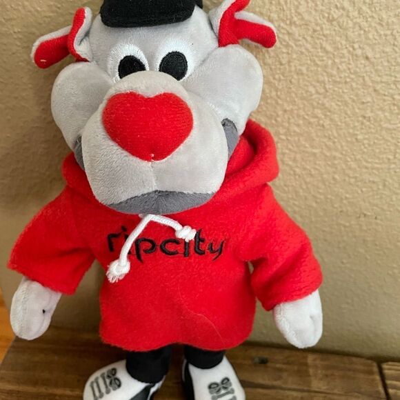1992 Portland Trail Blazers Mascot BLAZE Plush - Picture 2 of 11